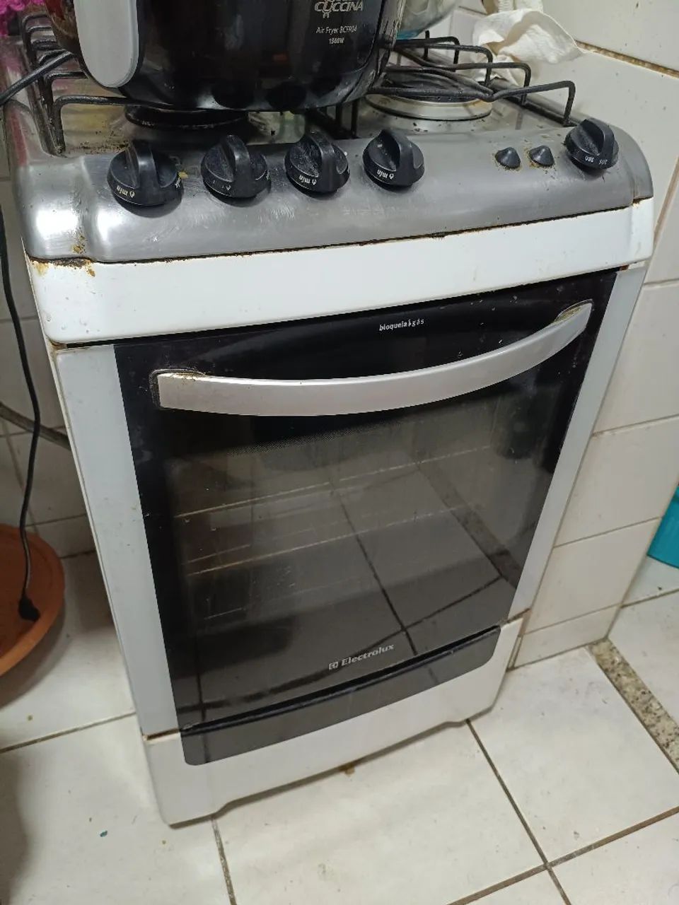 Fogão 4 bocas Eletrolux USADO
