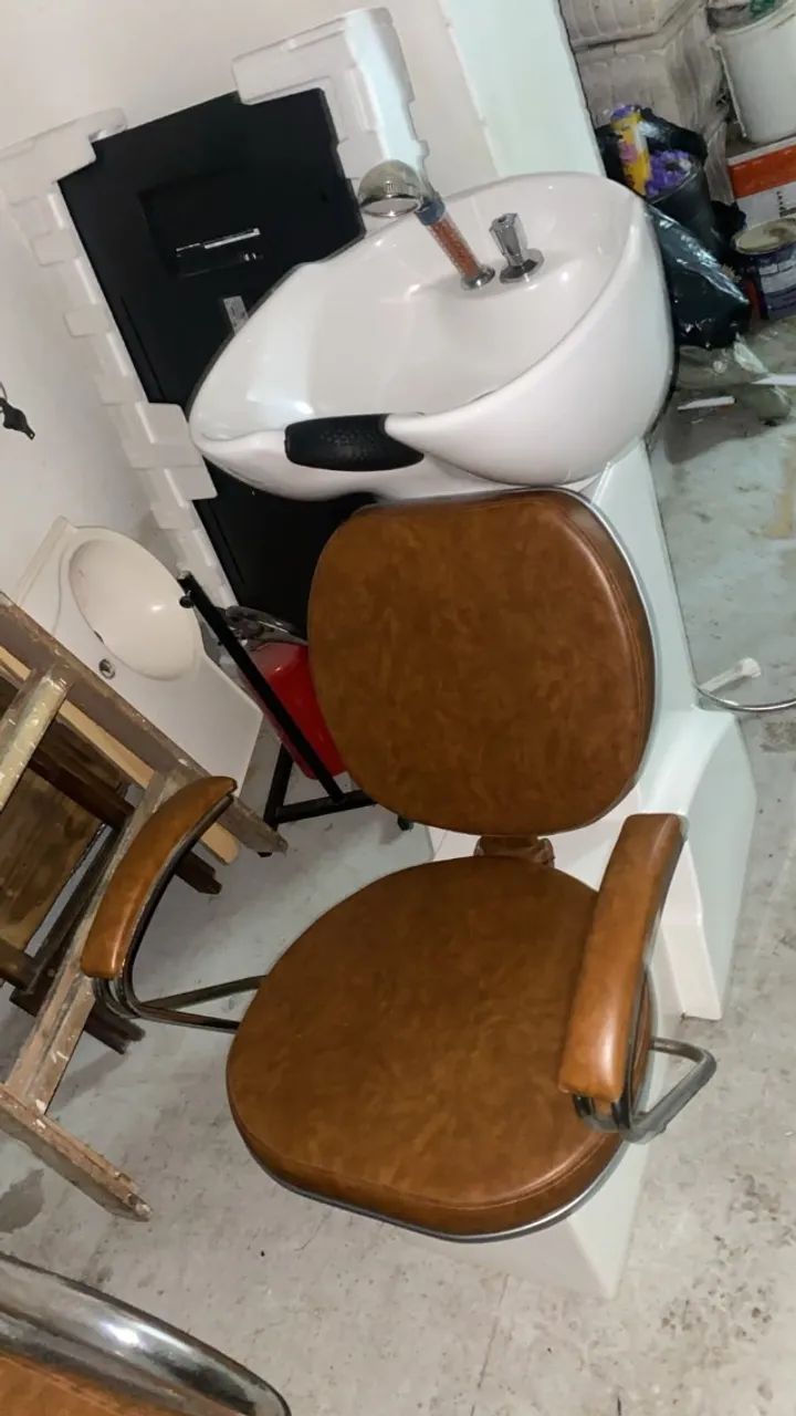 CADEIRA BARBEARIA E LAVATORIO  - Foto 2