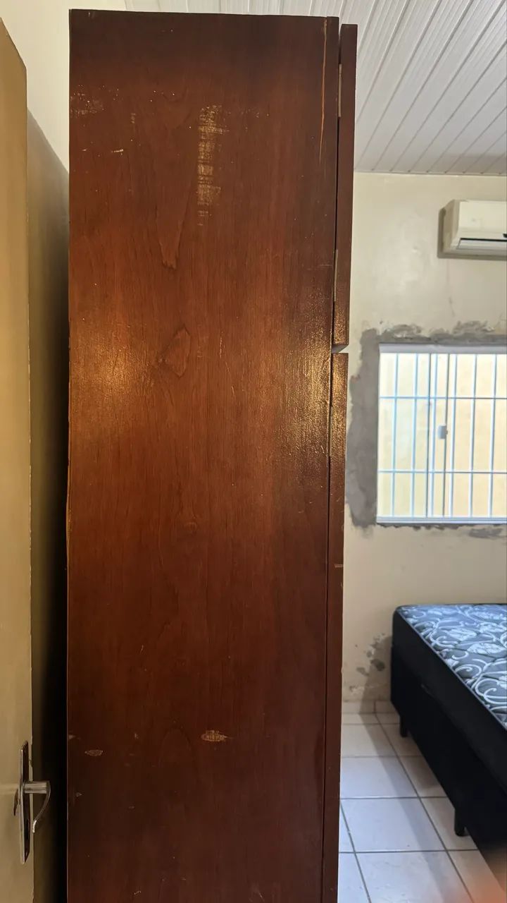 Guarda roupa de madeira  - Foto 2
