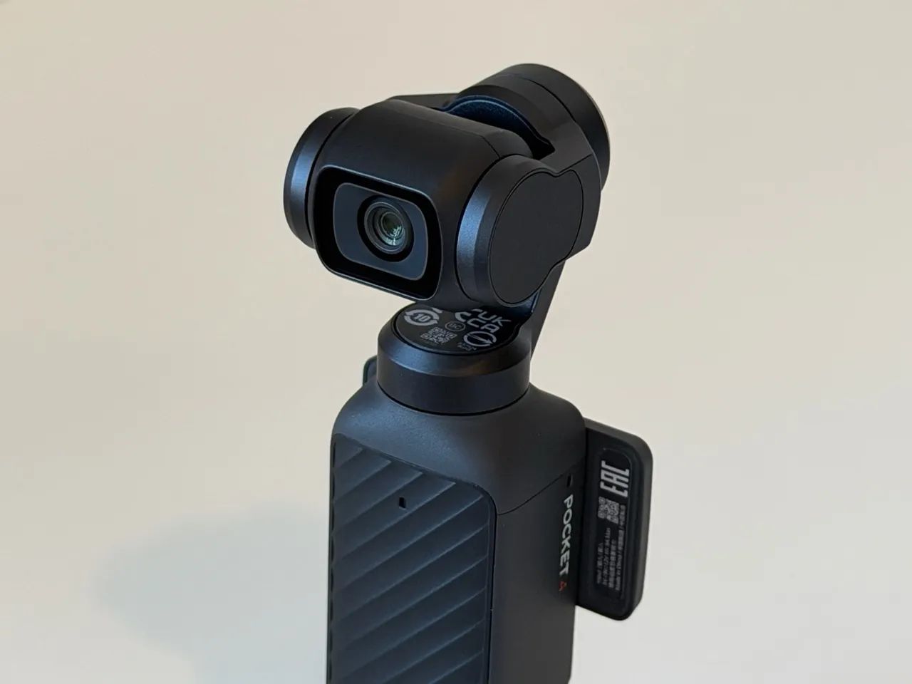 DJI Osmo Pocket 4 Standard Combo