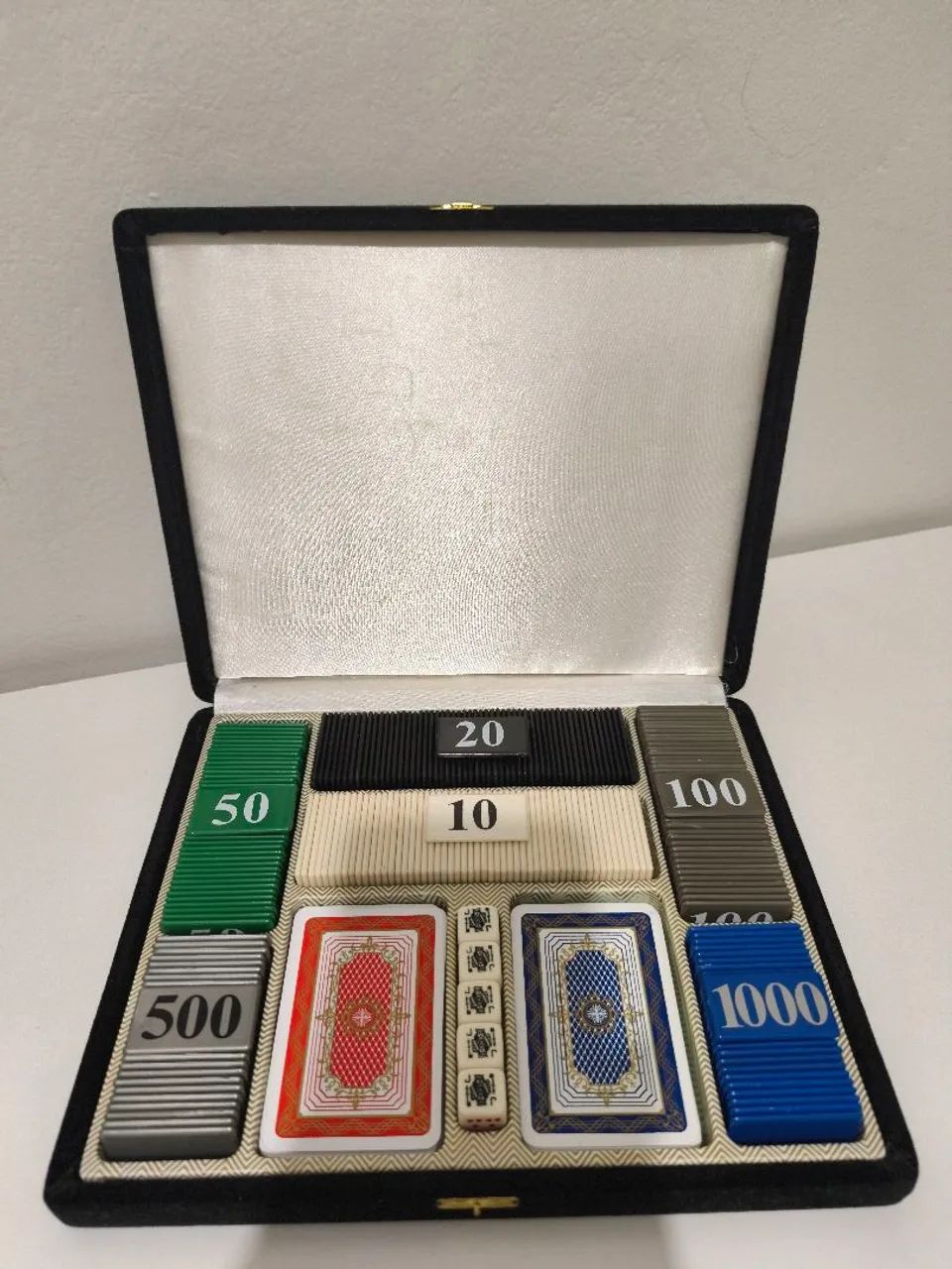 Kit Jogo Poker completo 248 fichas (Maleta Veludo) - Hobbies e