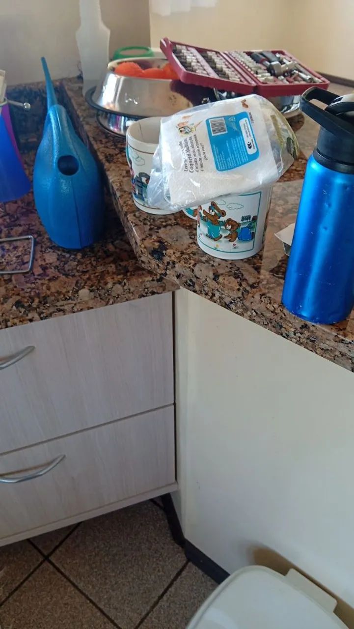 Sofá de 3 lugares da cor mostarda - Foto 4