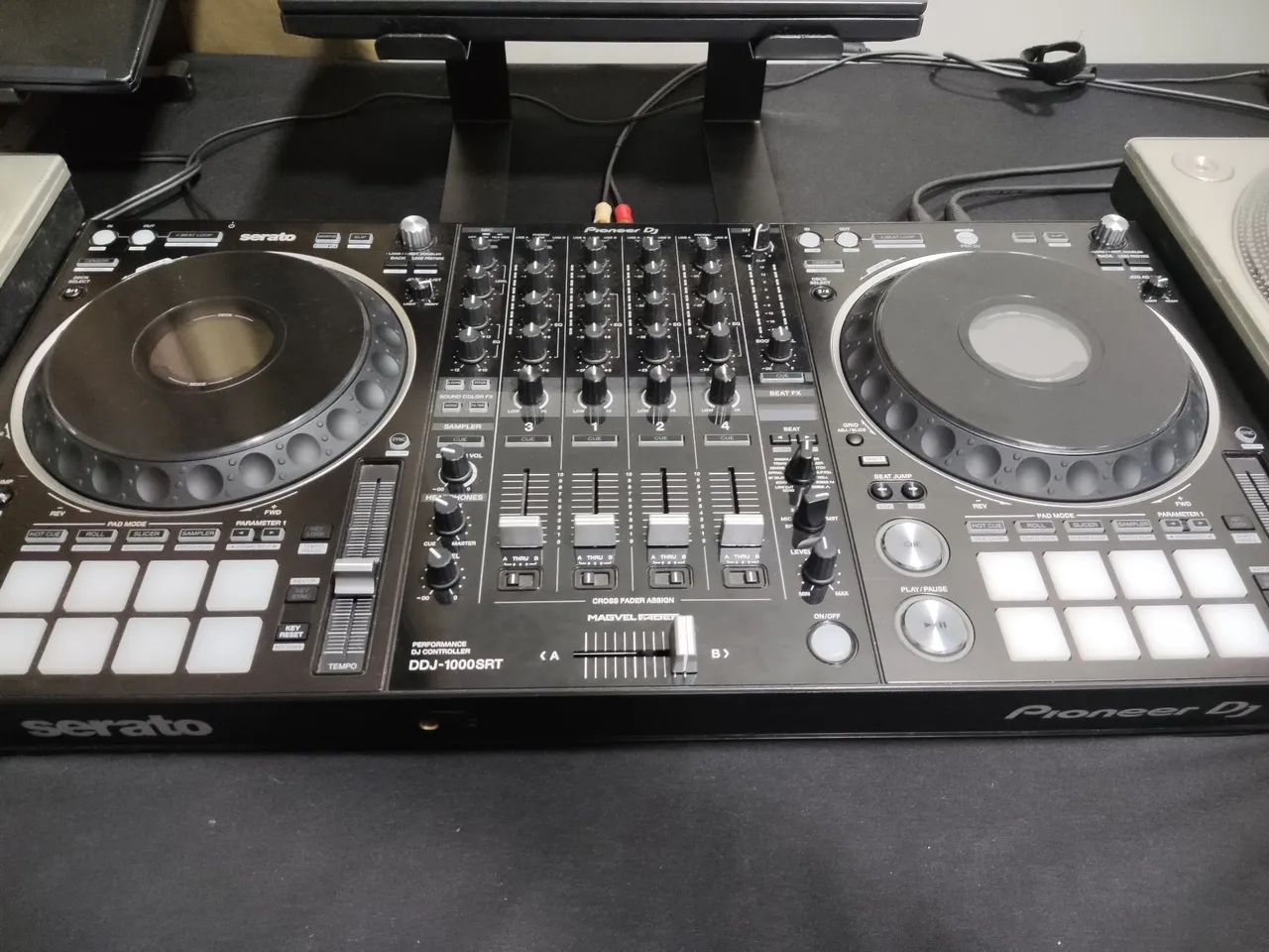 Controladora Pionner DDJ 1000 SRT