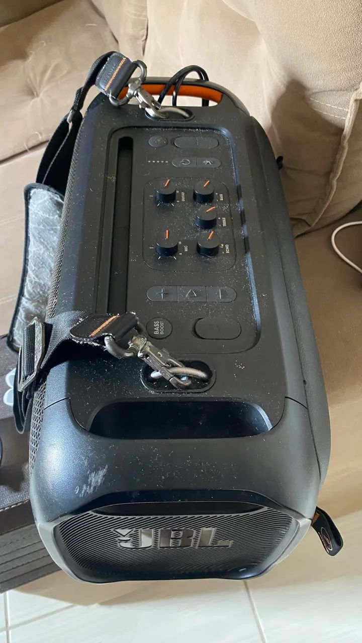Vende-se caixa de som JBL 