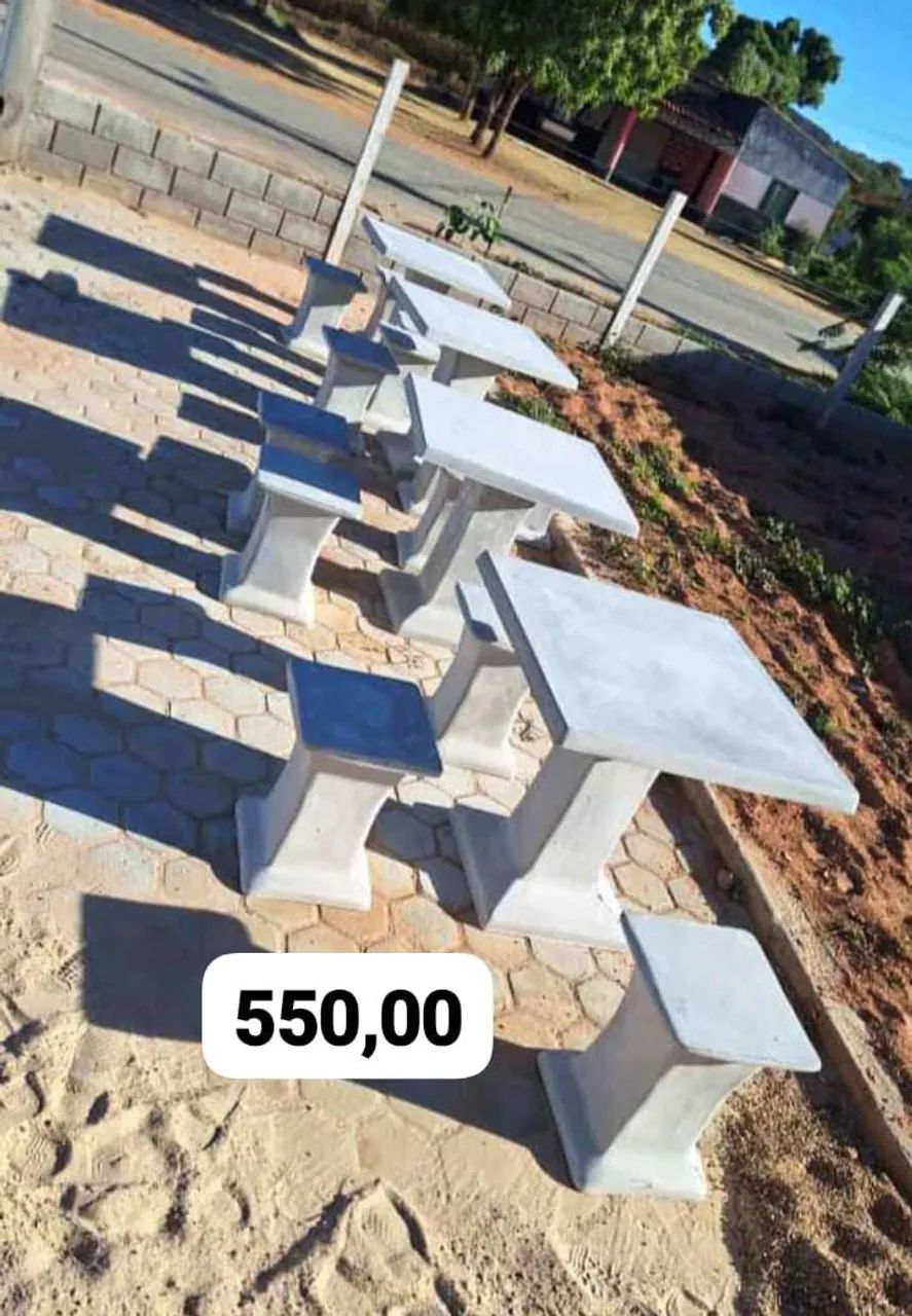 Bancos e mesas de concreto.  - Foto 3