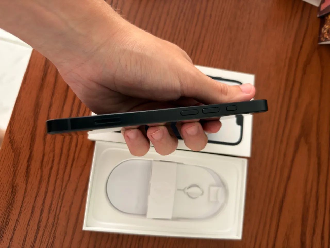 Iphone 16e - Foto 5
