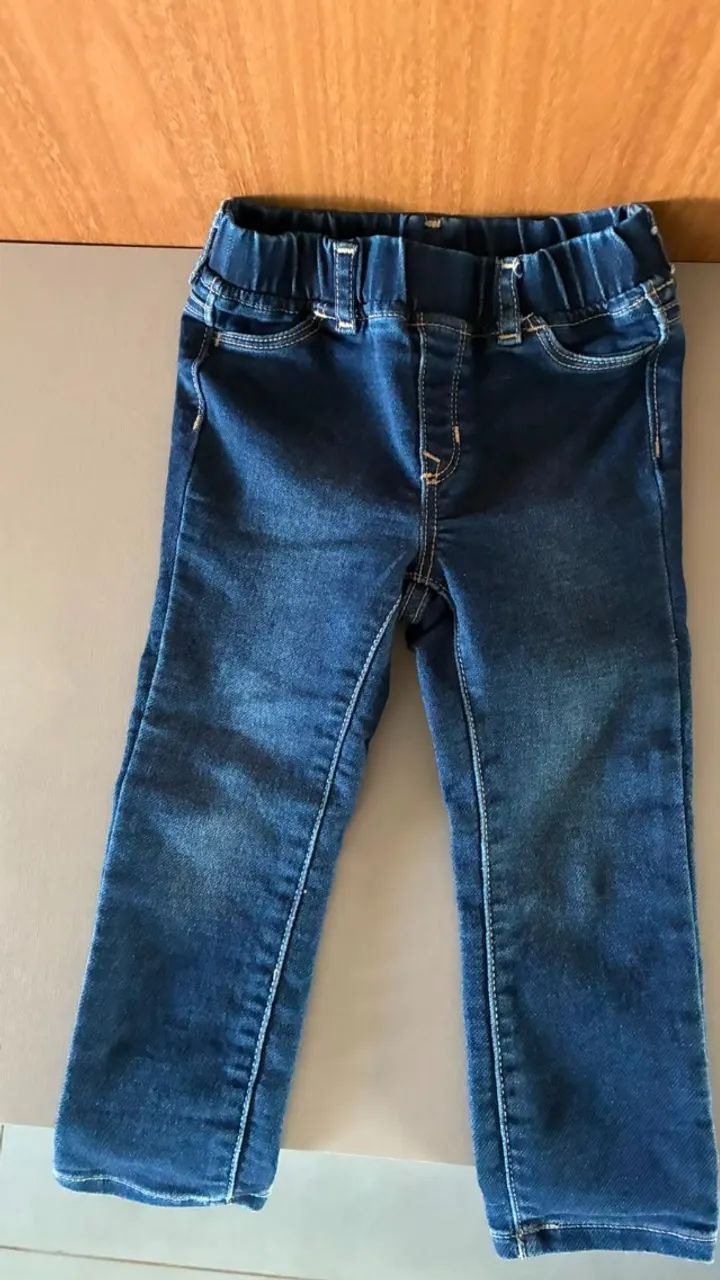 Calça jeans GAP - infantil tam. 3