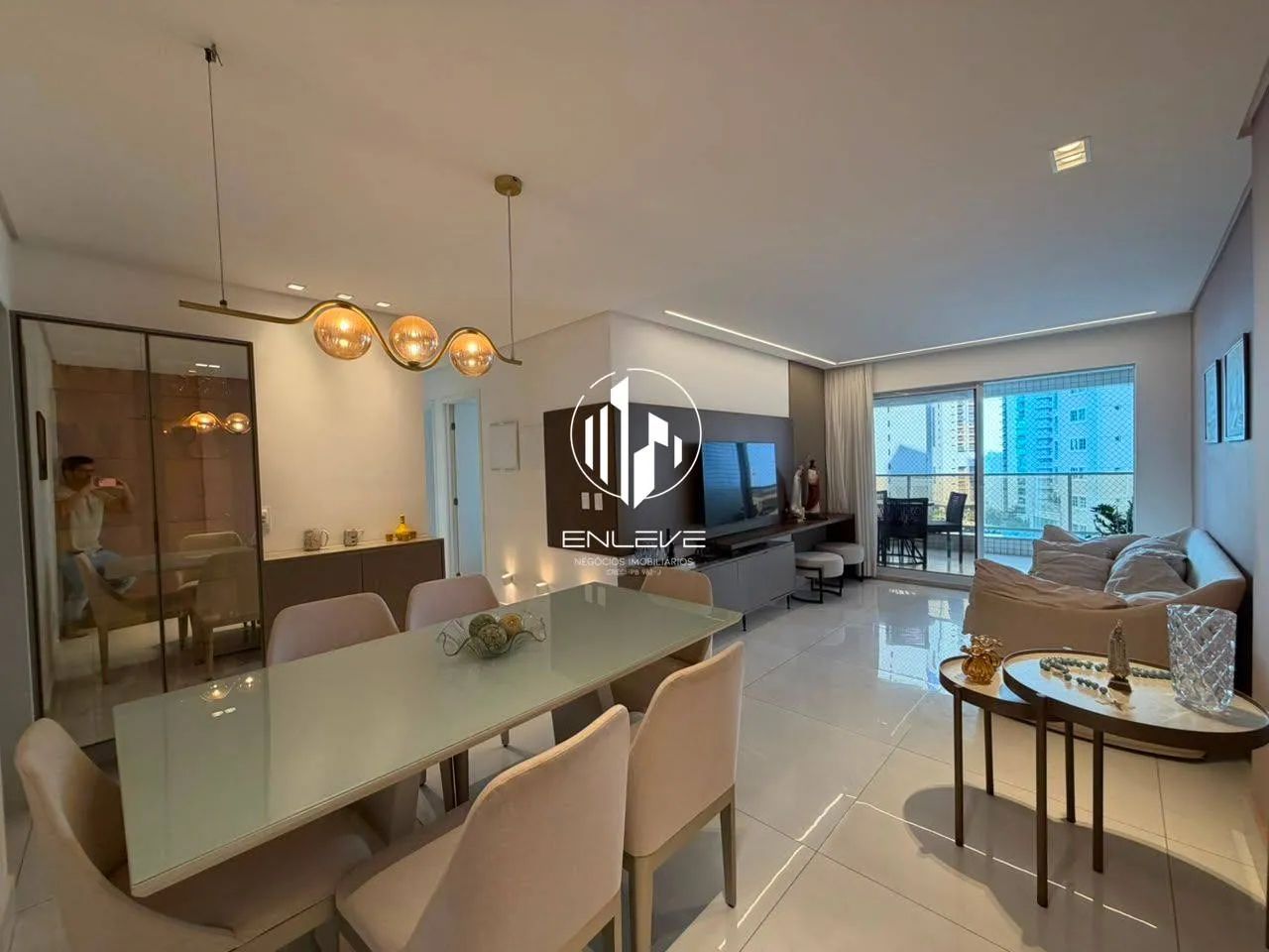 Apartamento de 127m2 com 3 Suítes e Todo Projetado, no Altiplano