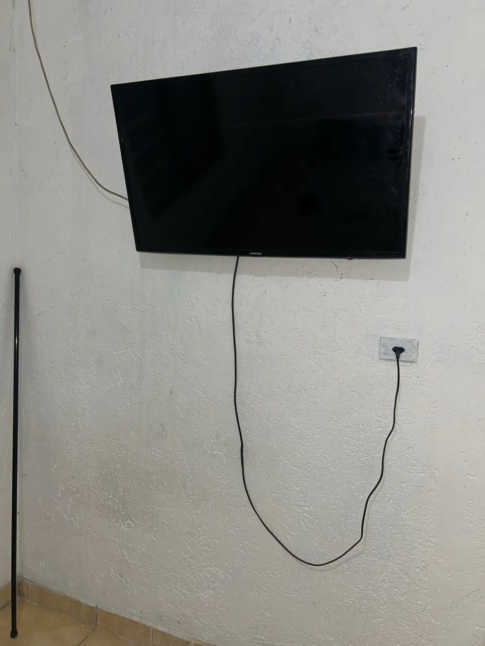 TV Samsung LED 32" Slim com Conversor Digital Integrado - Excelente Estado - Foto 2