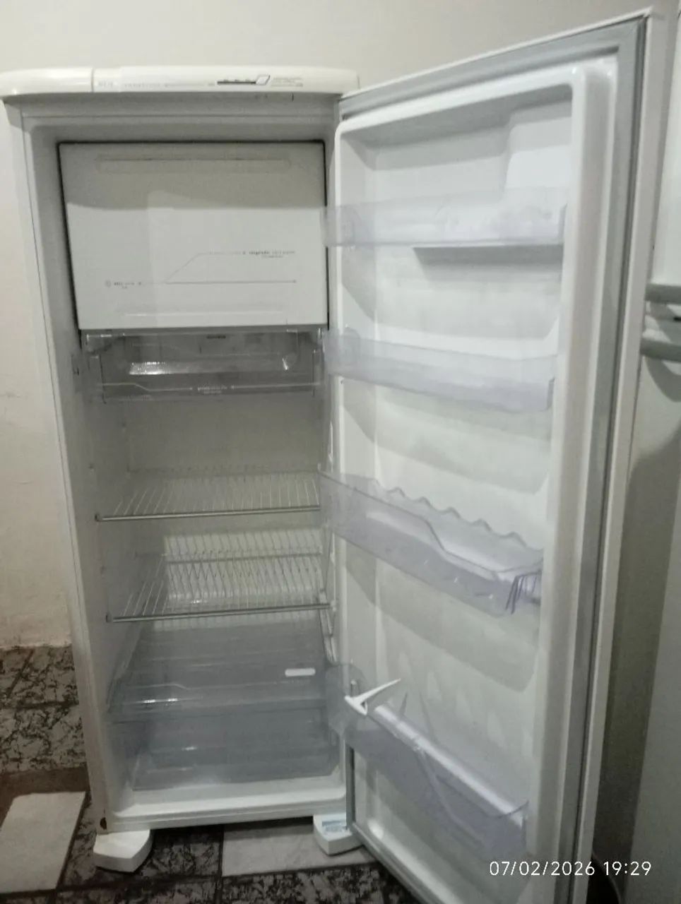 Geladeira Electrolux Frost free  - Foto 5