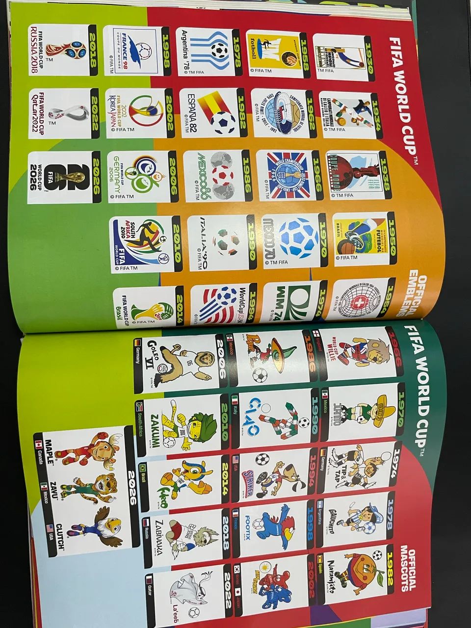 Álbum capa dura com 189 figurinhas dentro  - Foto 4