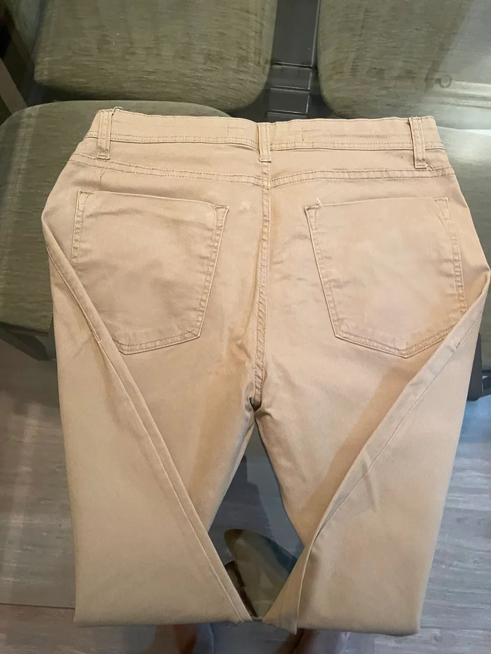 Calça de sarja khaki tamanho 46 - Foto 2