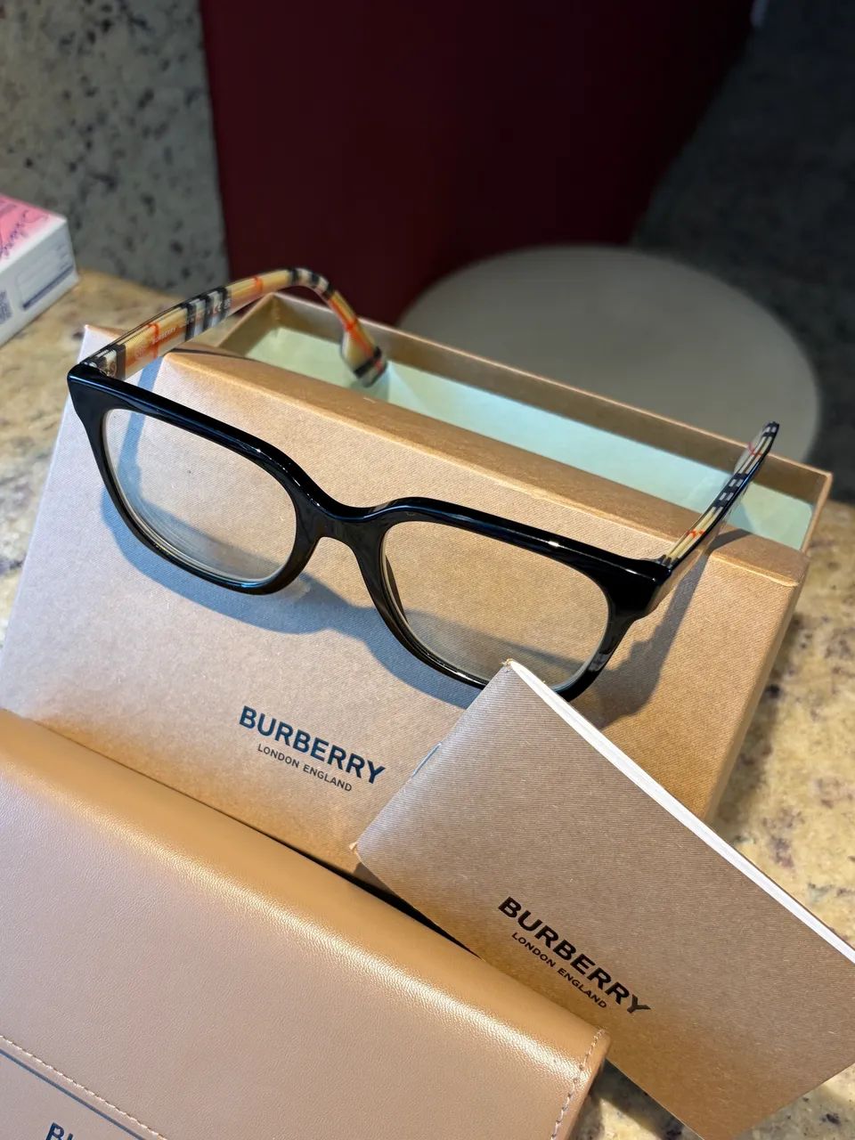 Óculos Burberry Novo - Foto 2