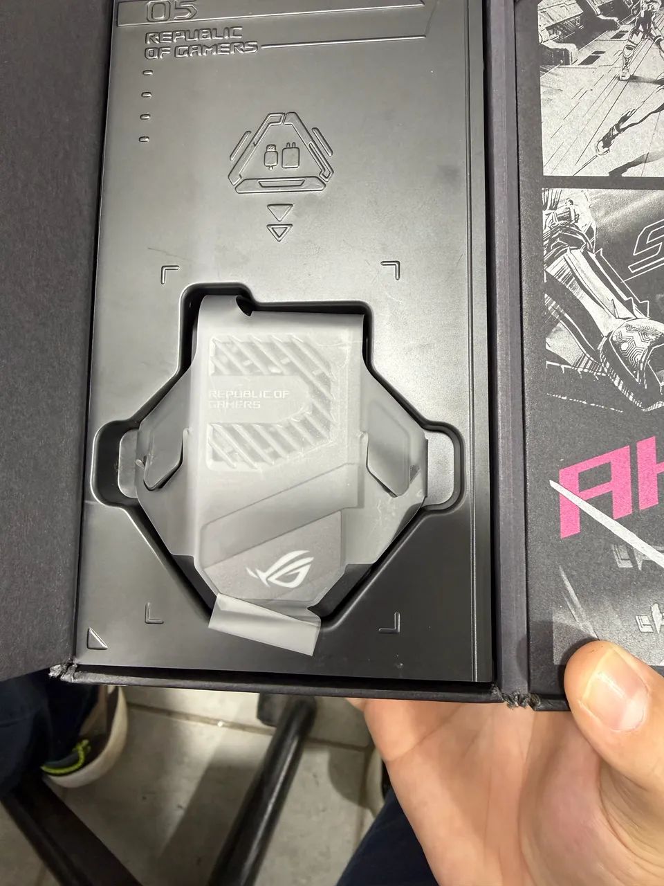 Rog phone 5s pro Ultimate 512GB 16 de RAM  - Foto 2