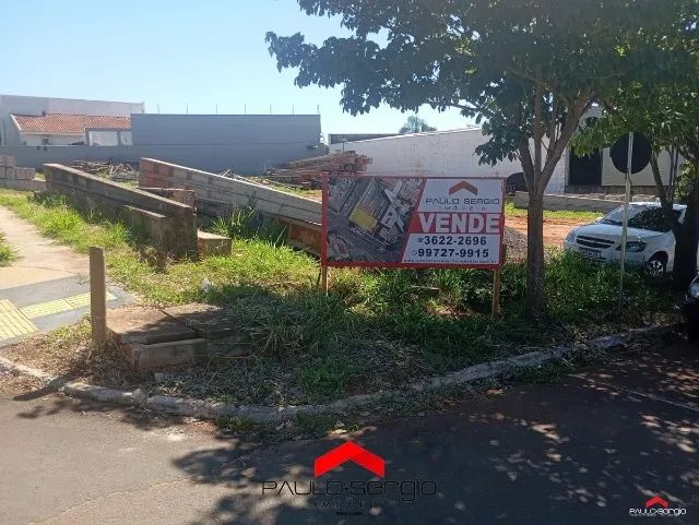 Terreno Comercial com 450 metros quadrados