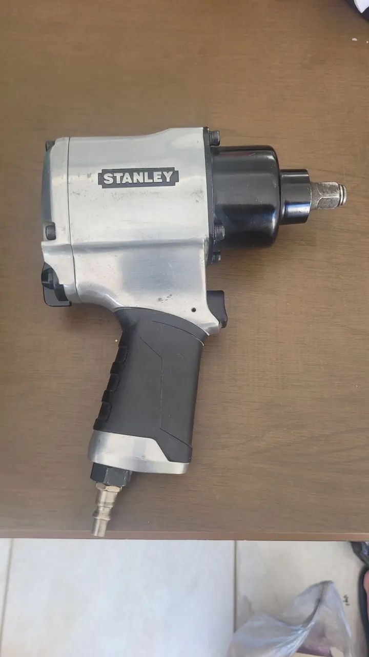 Chave de impacto Stanley, pouco usada - Foto 3