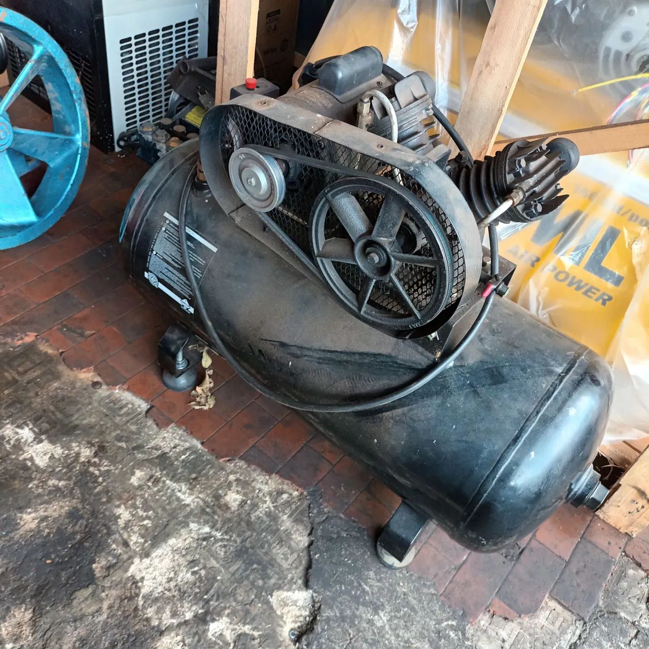 Compressor  10 pés 100lt - Foto 2
