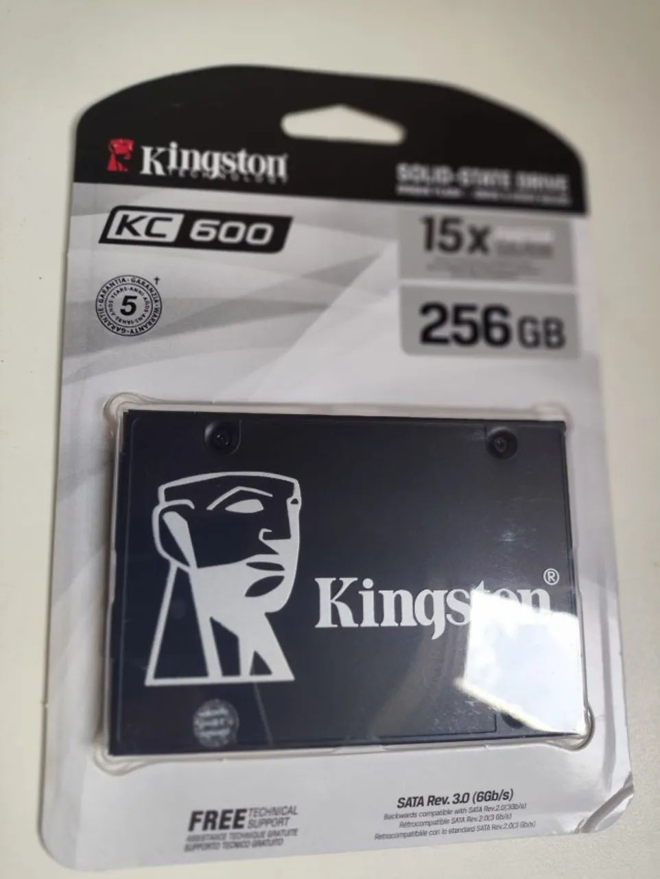 SSD 256gb Kingston KC600 - Foto 2
