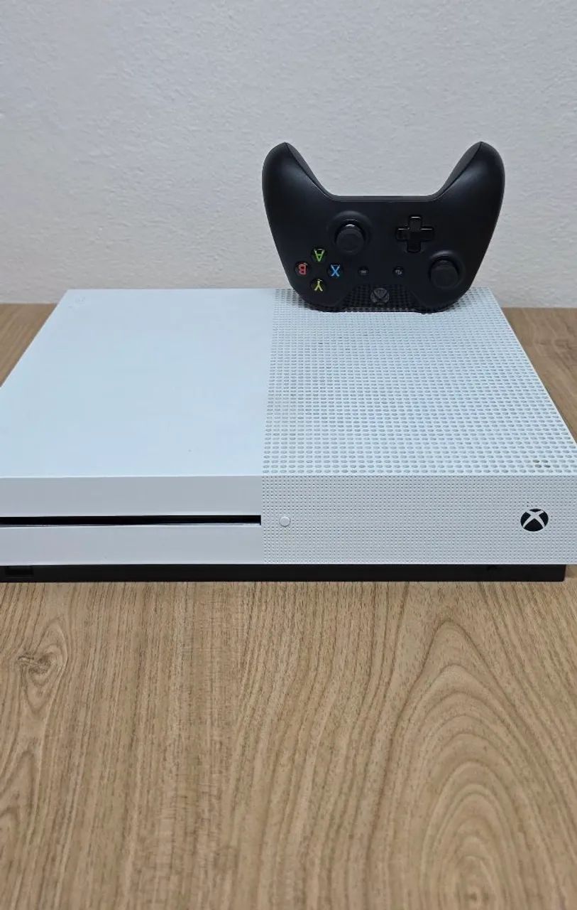 Xbox one S  impecável 
