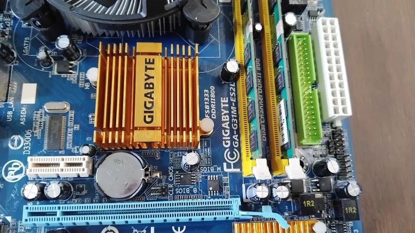 kit placa mae gigabyte ga g35m core2duo E4500 e 4gb de ram ddr2 - Foto 4