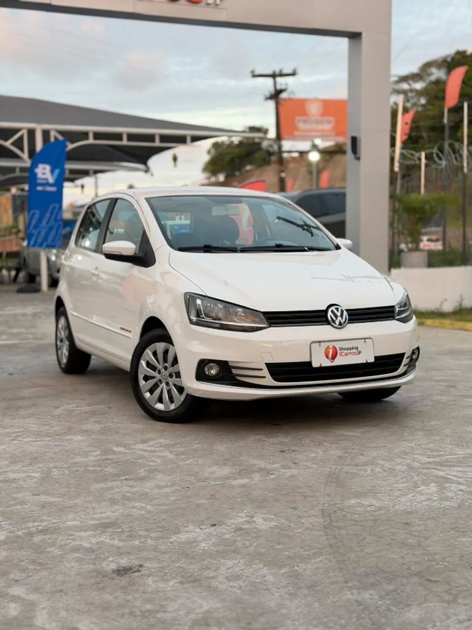 Volkswagen Fox Fox Comfortline 1.0 Flex 8V 5p 2015