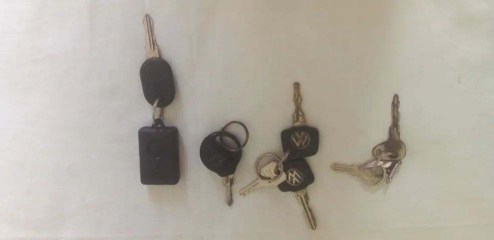 Chaves de Carros antigos. 