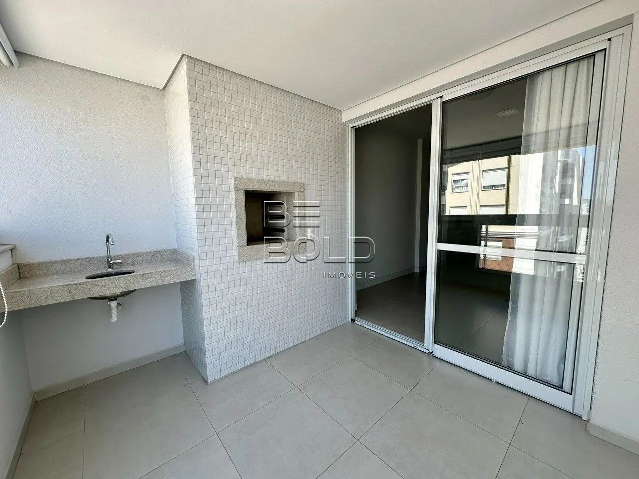 Apartamento com 3 dormitórios no Kobrasol - Foto 2