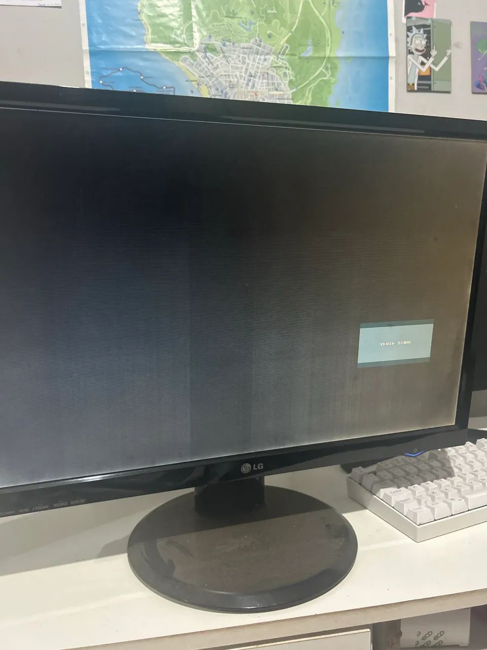 Monitor LG Flatron 22? L226WTQ - COM DEFEITO (para peças ou conserto) - Foto 2