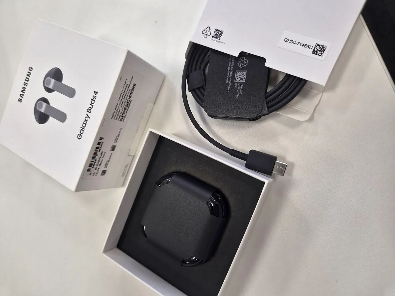 Fone Samsung Galxy Buds4 - Foto 4