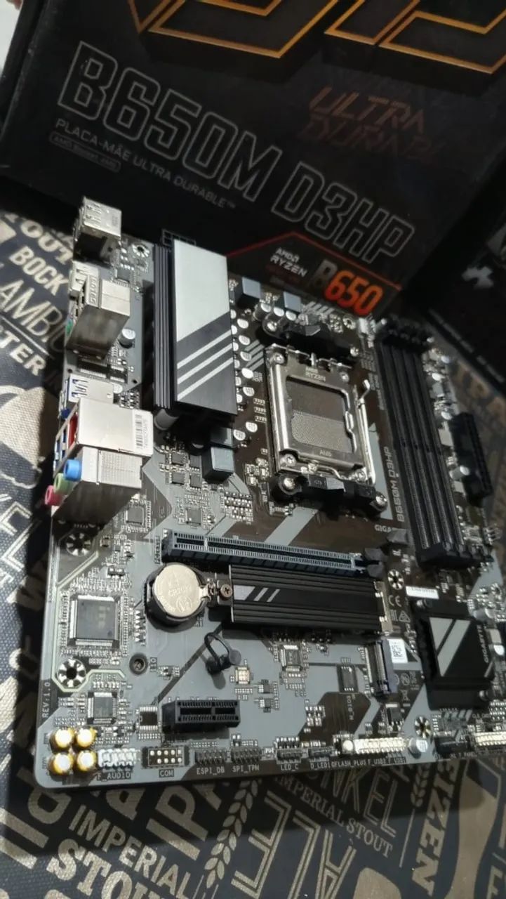Placa Mae AM5 Gigabyte B650M D3HP, DDR5, Socket AM5