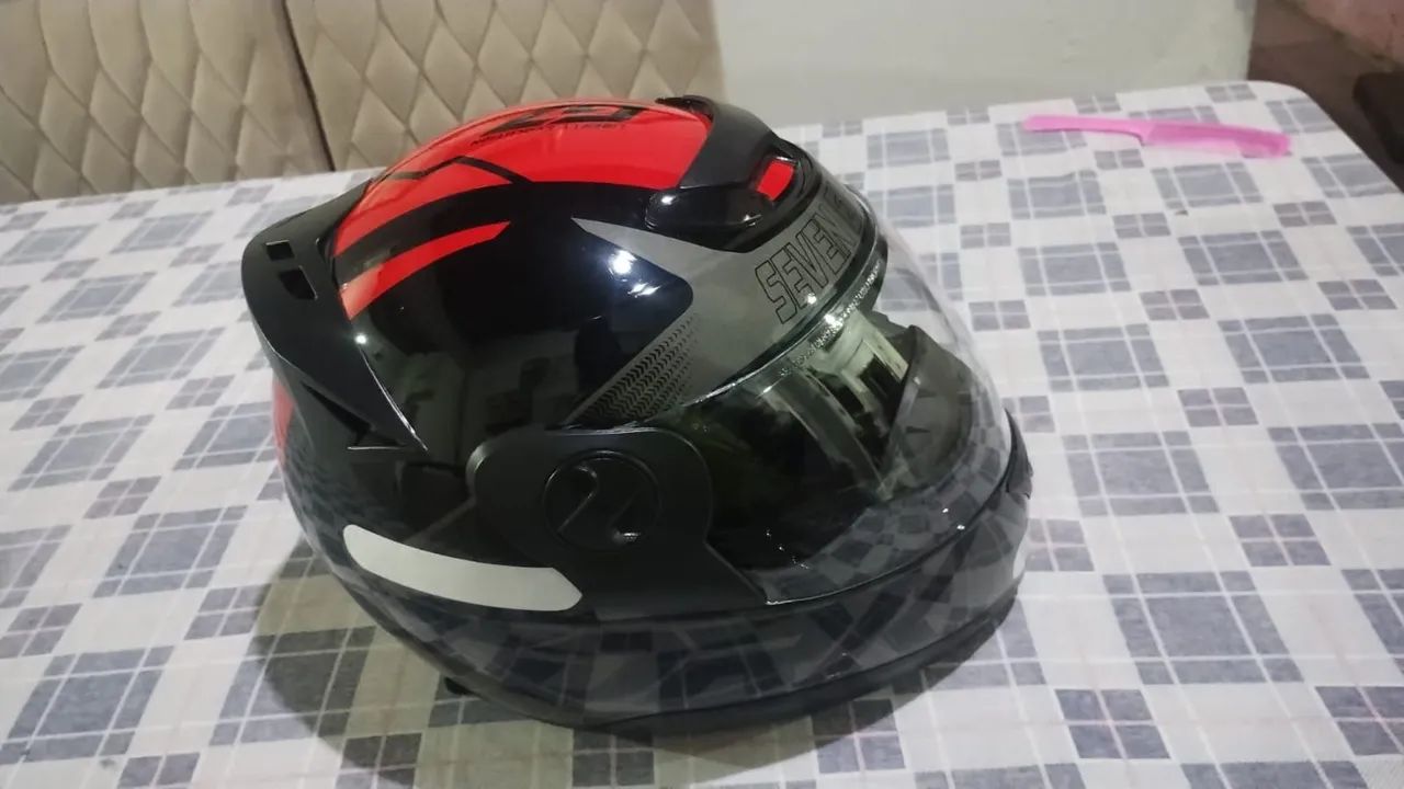Capacete