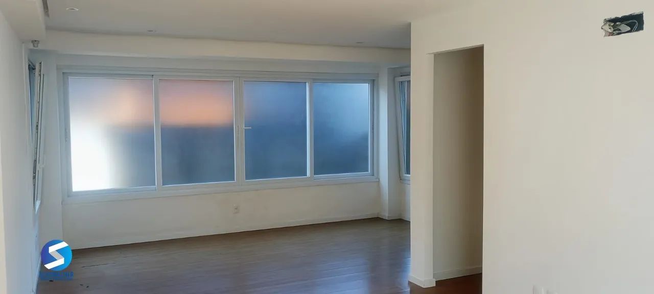 SALA COMERCIAL COM LOCALIZAÇÃO ESTRATÉGICA NO CENTRO DE GRAMADO-RS - Foto 2