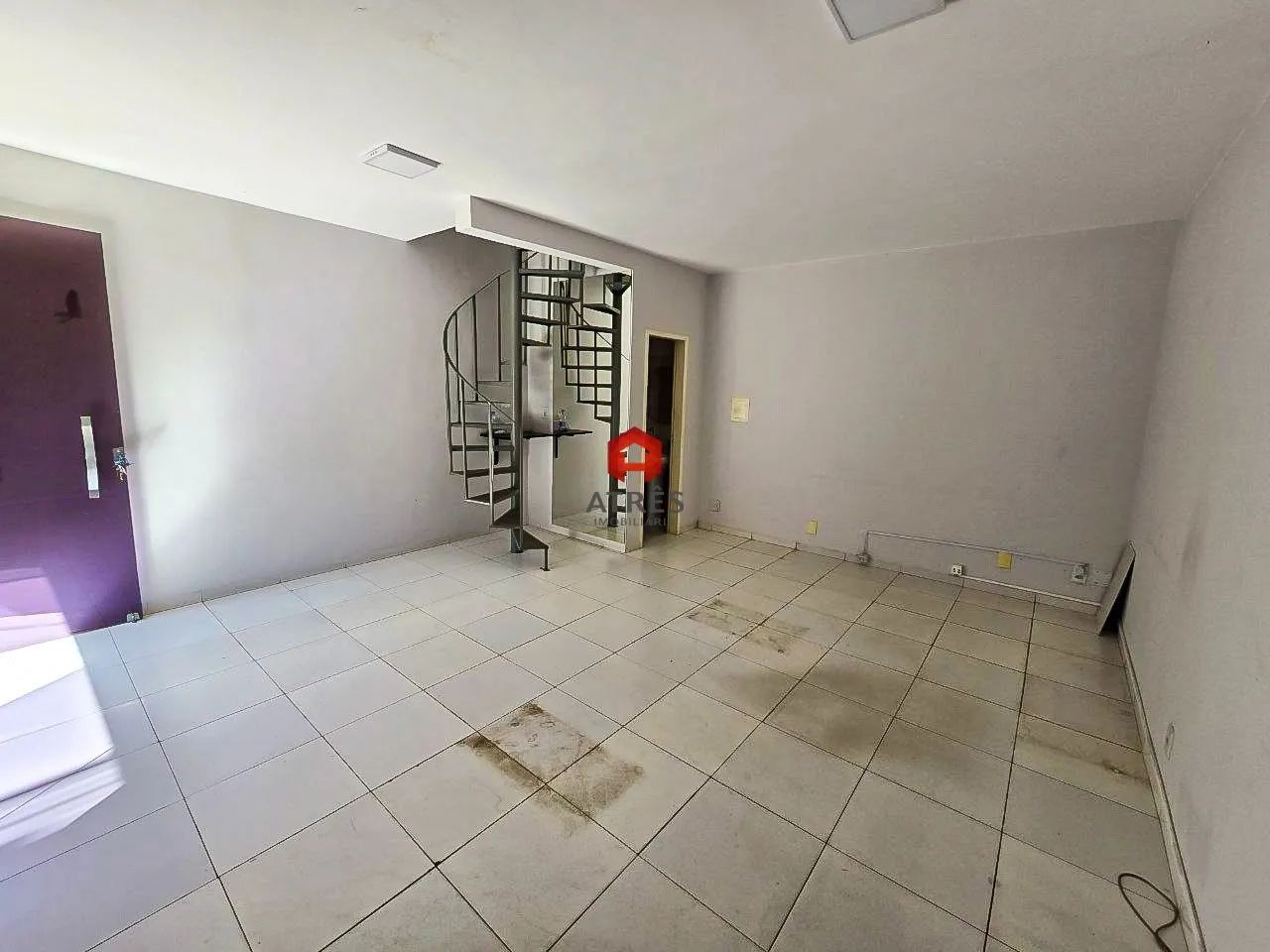 Sala comercial para locação com 40m² localizada no Setor Bela Vista.