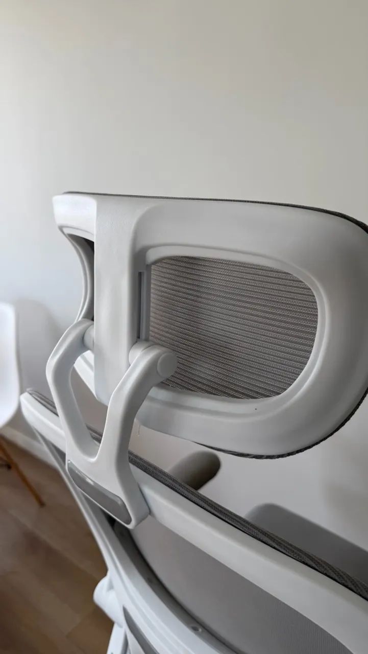 Cadeira ergonômica  - Foto 4