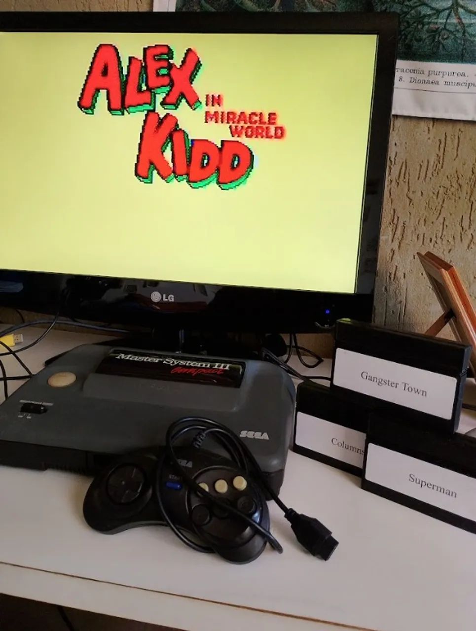Videogame Master System III Compact com Jogos e Controle