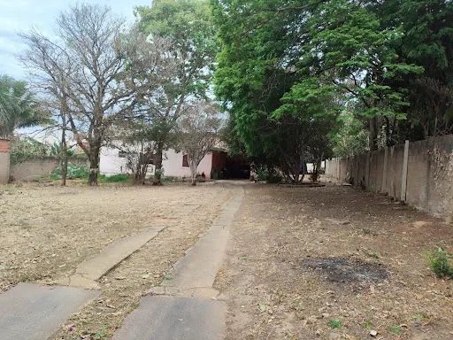 Casa com 4 dormitórios à venda