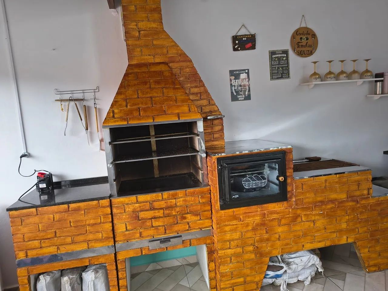 Vendo churrasqueira pré moldada completa - Foto 2