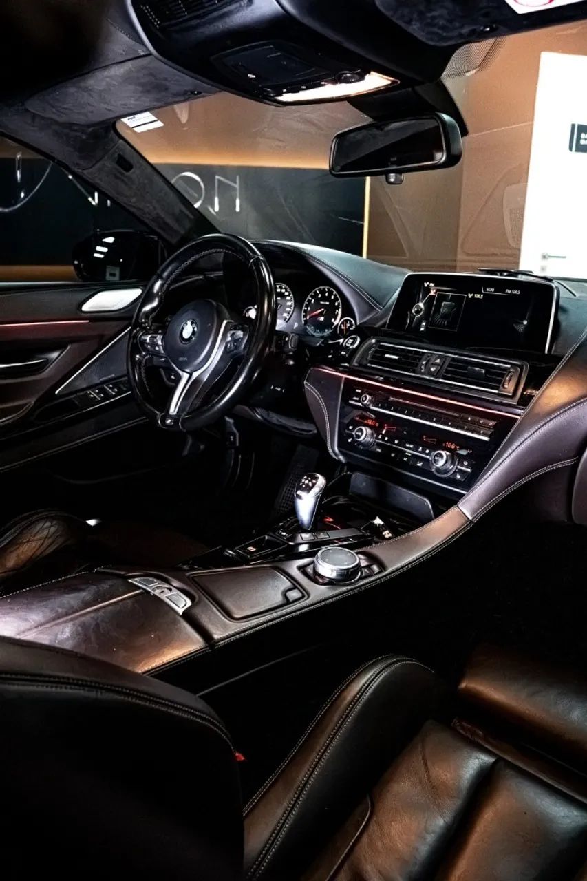 BMW M6 Gran Coupe 4.4 Bi-turbo V8 32V 560cv 2016