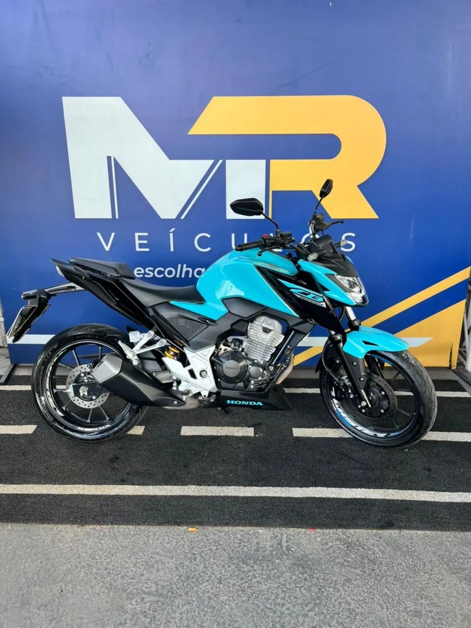 CB 300f 2025/2025 - Foto 4