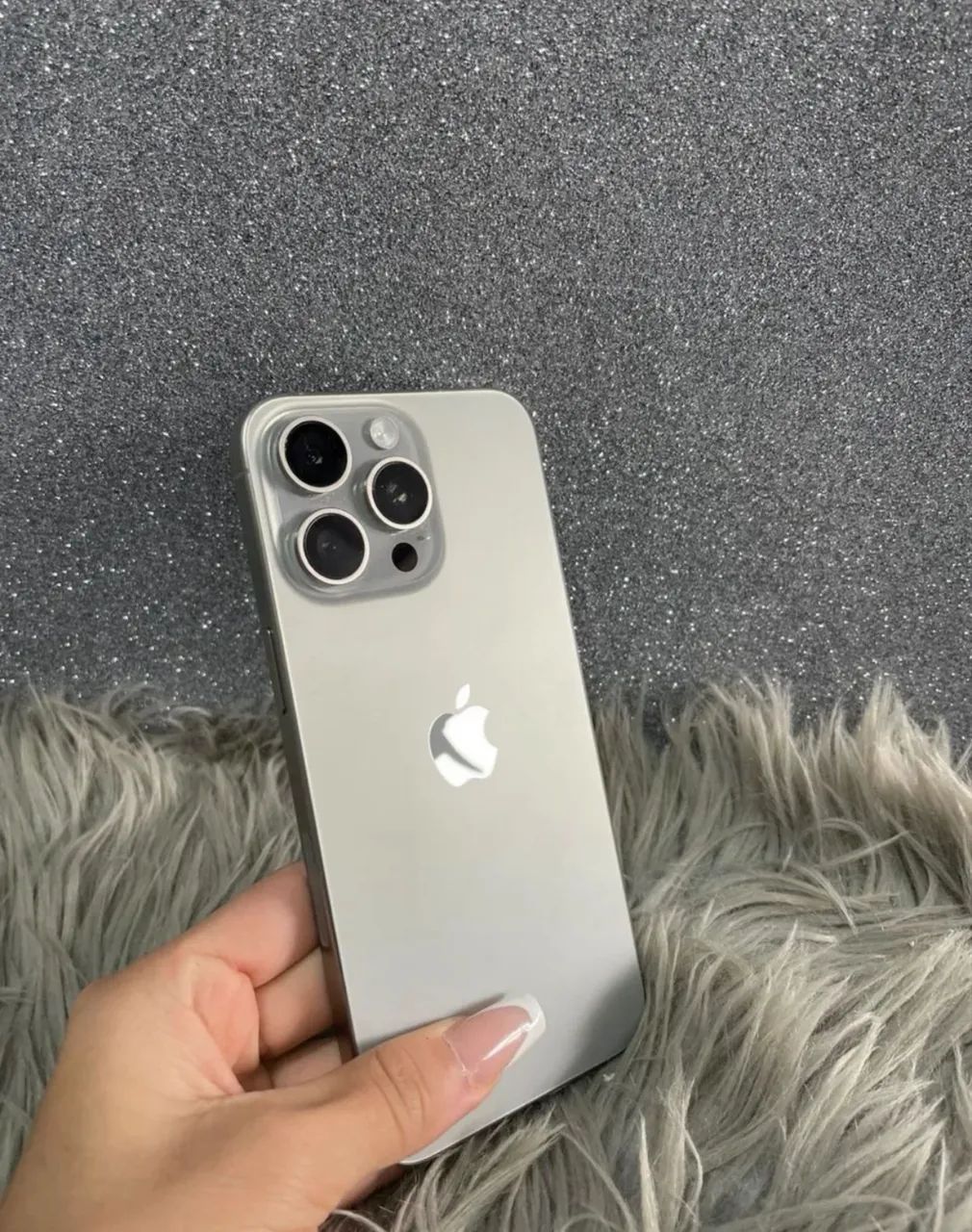 iPhone 15 pro titanium natural - Foto 3