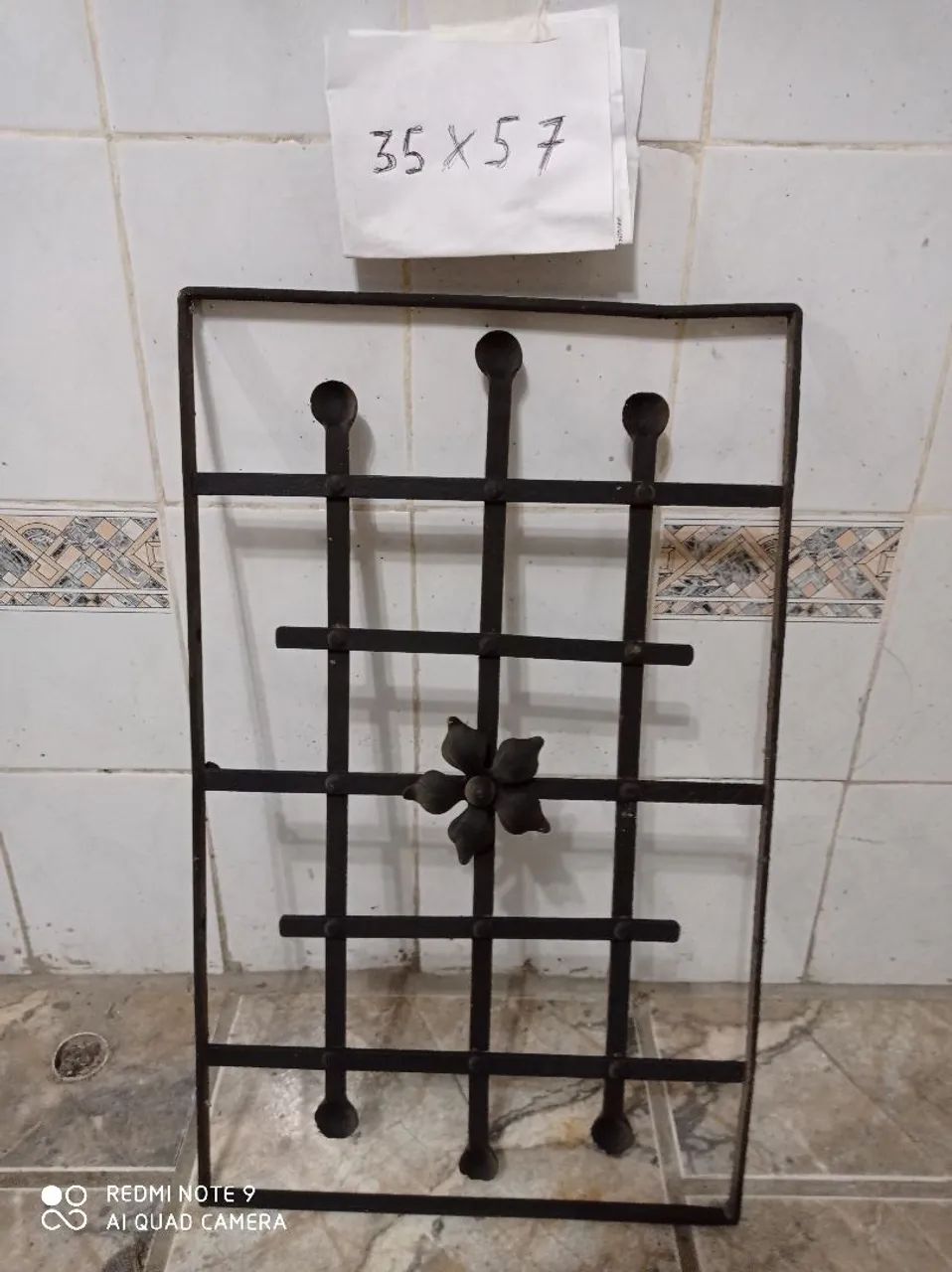 Old-fashioned grille
