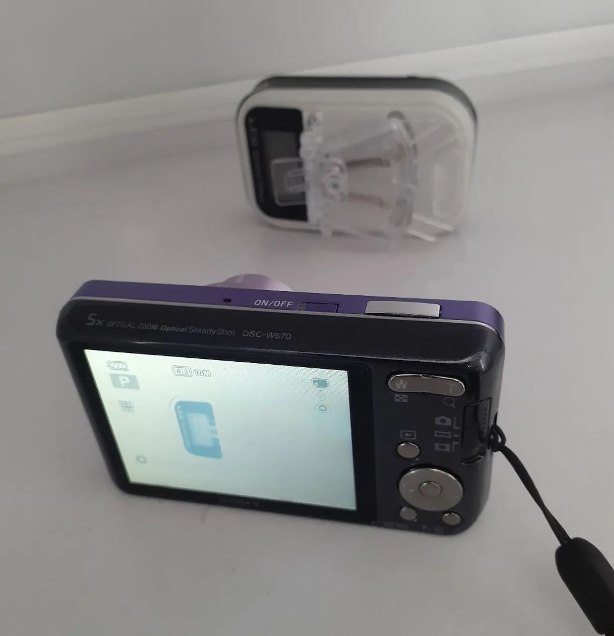 Camera digital Sony Cyber-shot DSC W570 - 16.1MP (FRETE GRATIS E