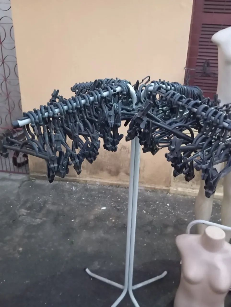 Cabides e manequins  - Foto 4