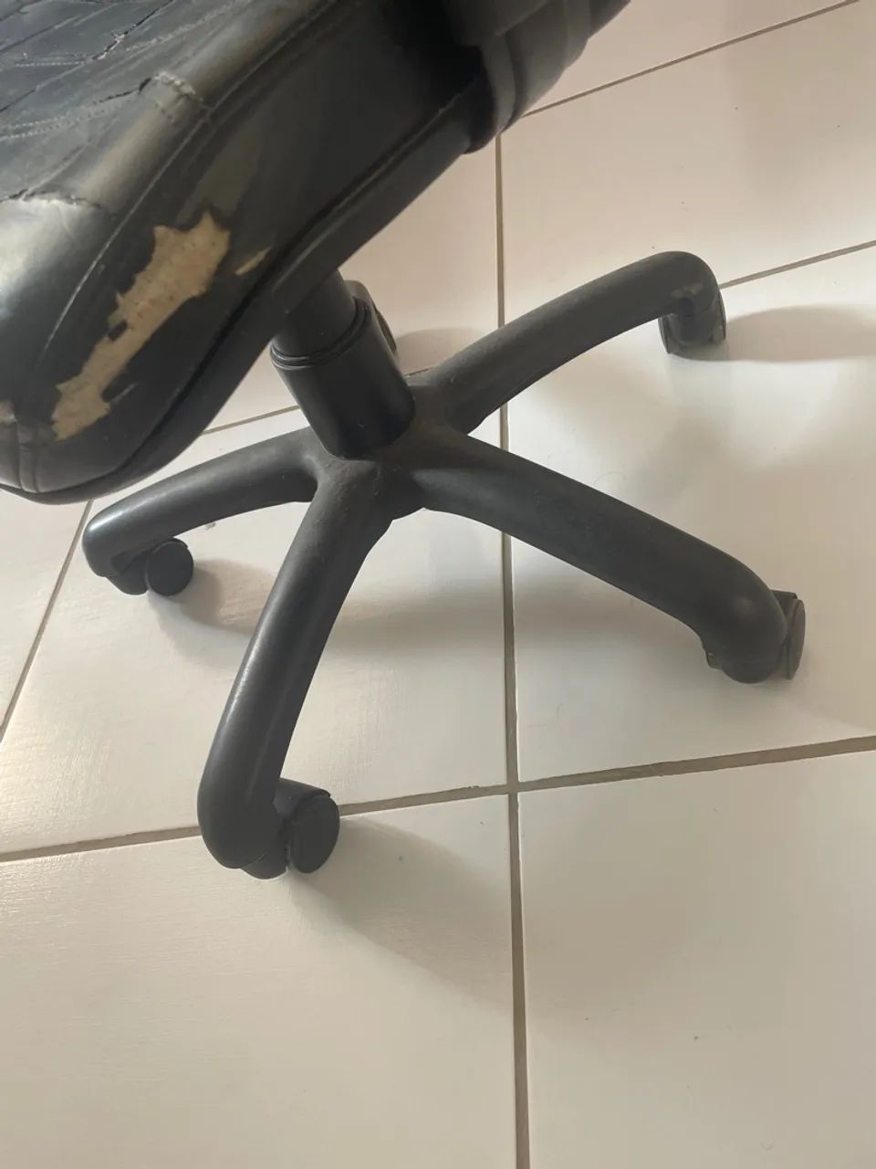 Cadeira de escritório - Foto 2