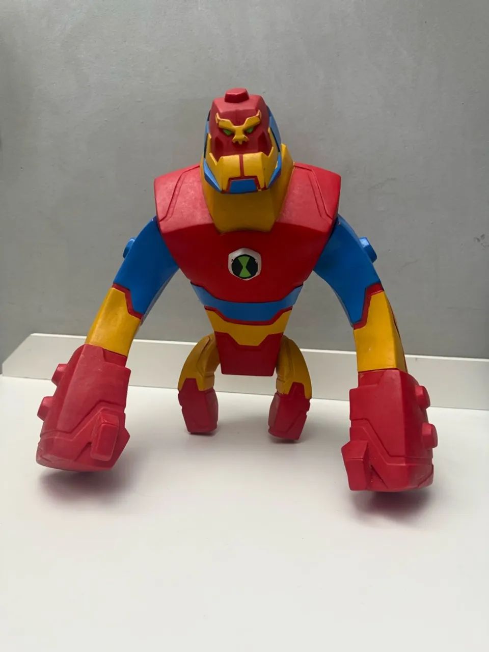 Boneco ben 10 Omniverse Bloxx
