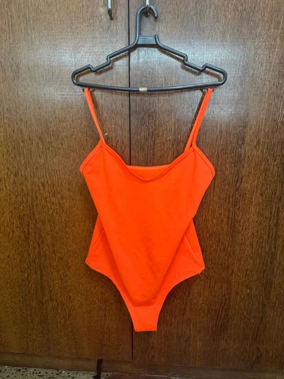 body feminino laranja m