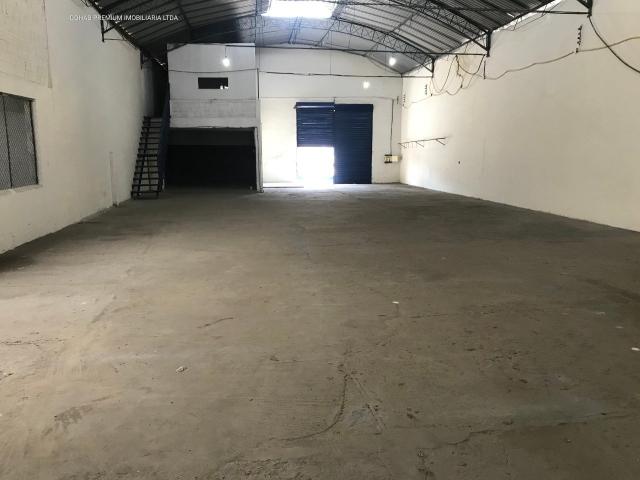 Galpão no bairro industrial, com +-700m² - Foto 5