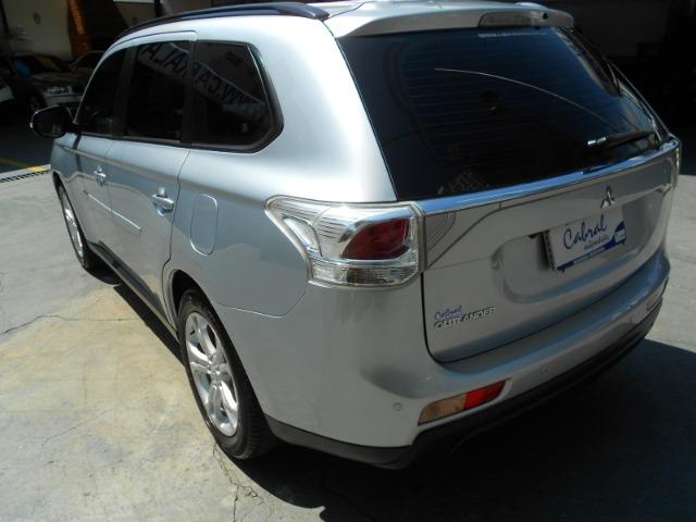 Mitsubishi Outlander 2.0 Automático - Foto 6