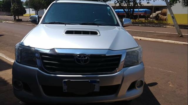 Vende hilux srv 2013