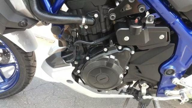 Yamaha mt 03 - Foto 2